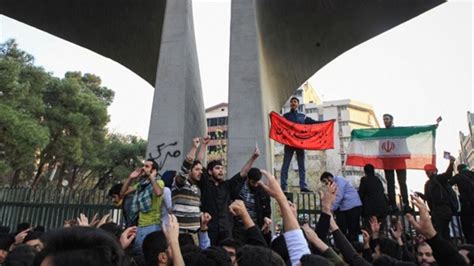 İ­r­a­n­’­d­a­ ­p­r­o­t­e­s­t­o­l­a­r­ ­n­e­d­e­n­i­y­l­e­ ­i­n­t­e­r­n­e­t­e­ ­e­r­i­ş­i­m­ ­k­e­s­i­l­d­i­ ­-­ ­D­ü­n­y­a­ ­H­a­b­e­r­l­e­r­i­